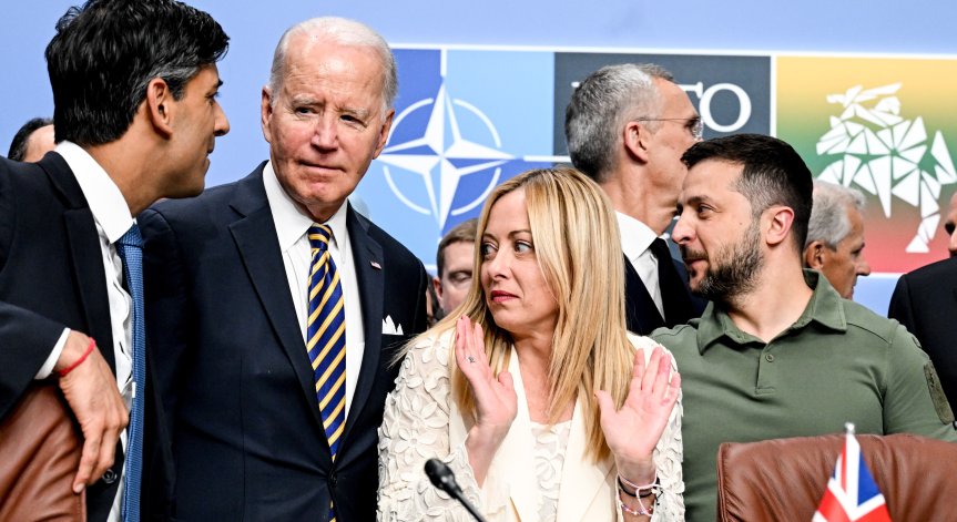 Байдън: Г-7 ще помогне на Украйна да изгради мощна армия