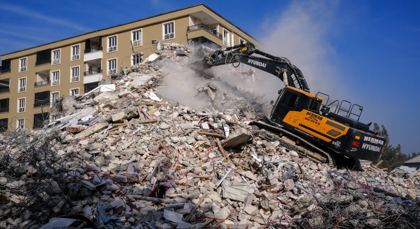 ООН: Щетите от земетресенията в Турция и Сирия надхвърлят $100 млрд.