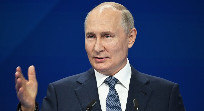 Путин поиска регулиране на цените на горивата в някои региони на Русия