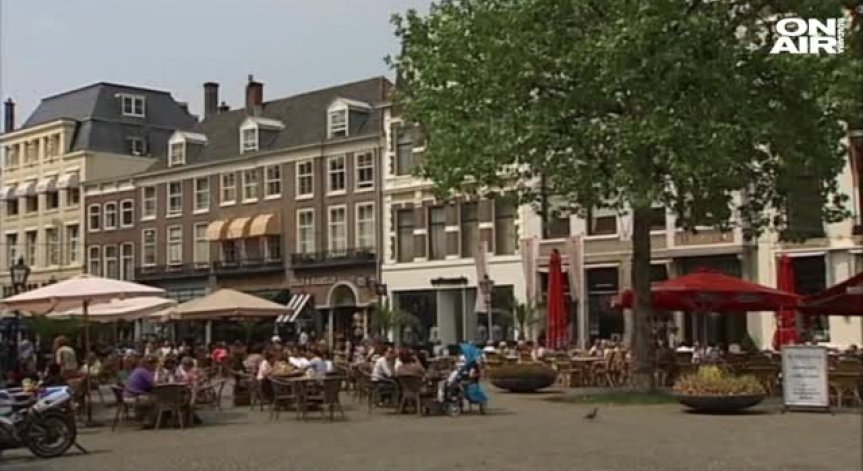 Холандия издаде първия полово неутрален паспорт