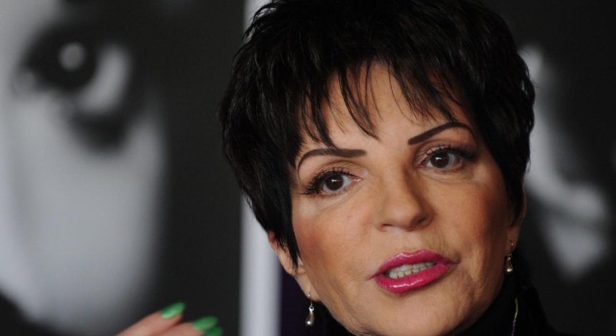 Лайза Минели няма да гледа биографичния филм за майка си