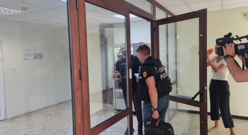 Апелативният съд в Бургас решава съдбата на арестувания директор на ВиК
