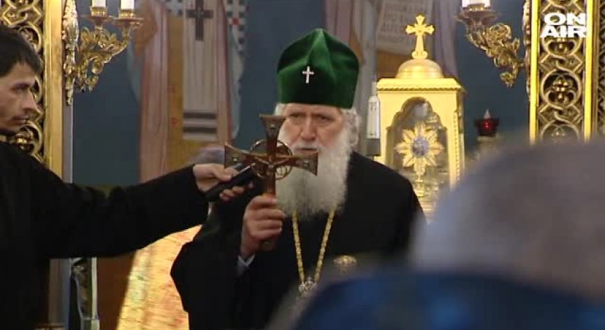 Молитви за загиналите в Париж