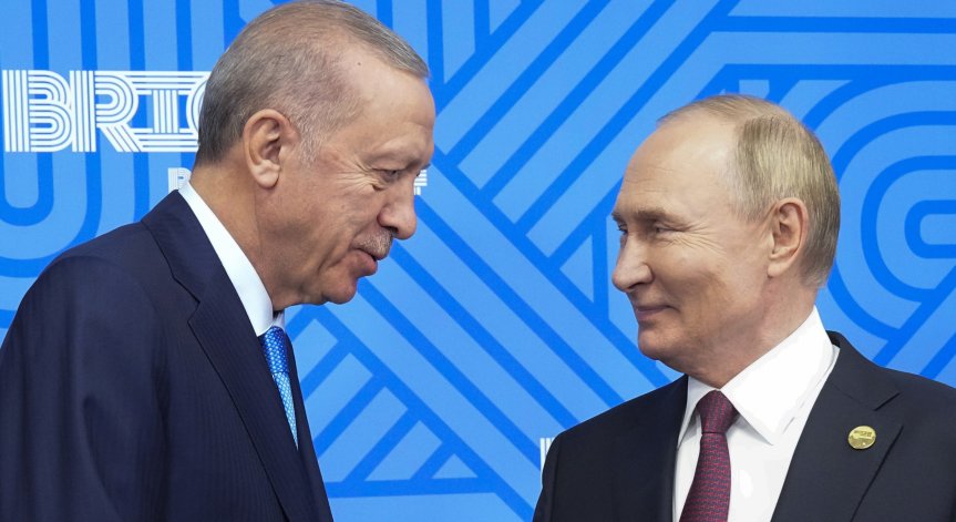 Макар че бързо осъди нахлуването на Русия в Украйна, Турция обяви неутрална позиция във войната.