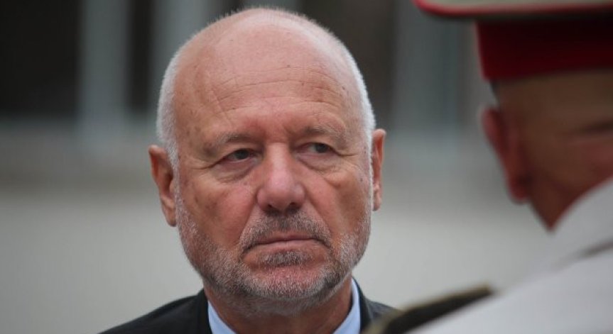 Тагарев за случая с Емин: Обърнах се към Хинков с молба да бъде направена проверка, още няма отговор