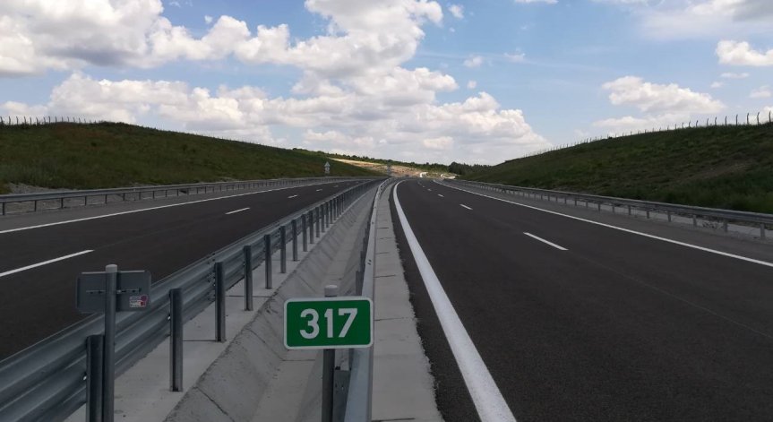 Изпитват на трасето на АМ 