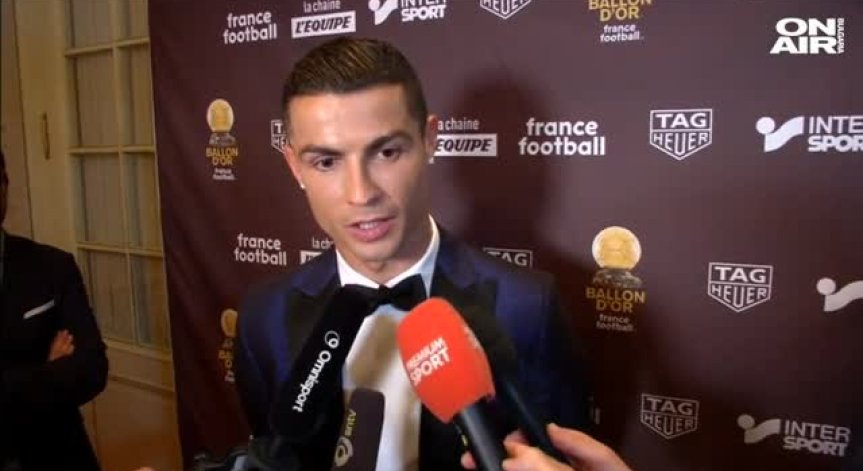 Кристиано Роналдо с приза за най-добър футболист за 2017 г.