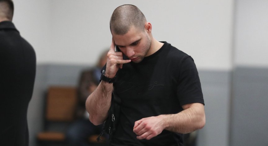 Осъден е на първа инстанция за хулиганство и причиняване на различни по тежест телесни повреди.