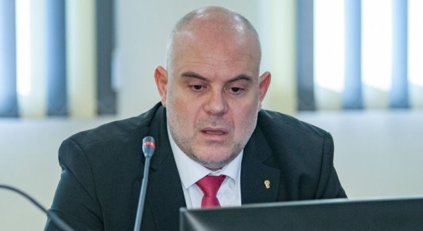 По заповед на Гешев: Акция срещу наркоразпространението около училищата в София