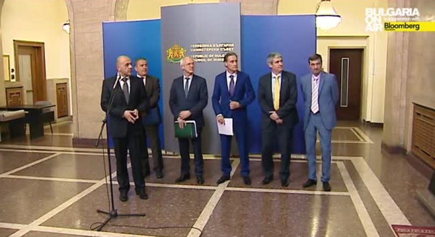 Правителство, бизнес и синдикати с обща позиция- токът да не поскъпва