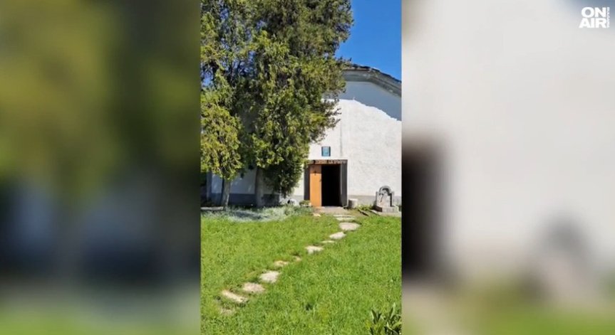 Благотворителен концерт в село Дълбоки събра близо 5500 евро за ремонт на църква