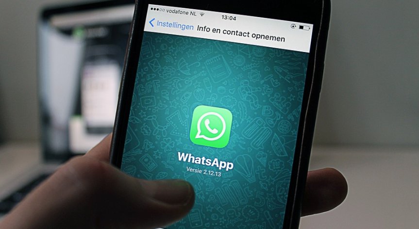 WhatsApp с проблеми заради разпространението на детска порнография
