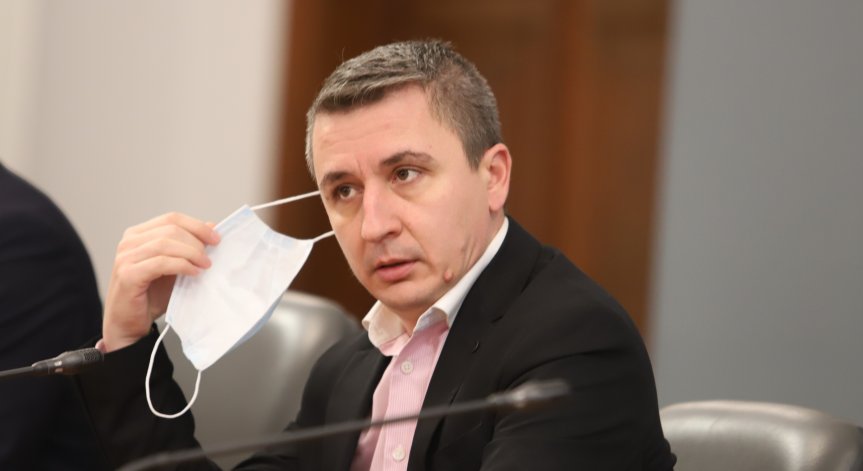 Изслушват министъра на енергетиката и кандидата за председател на КЕВР