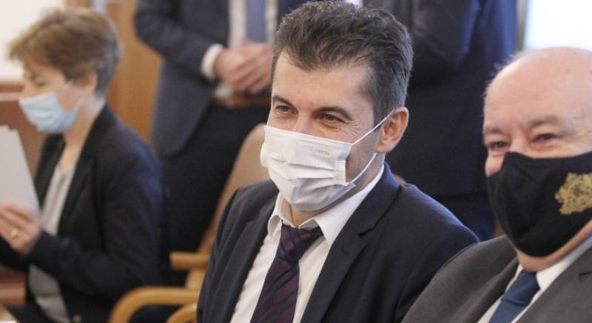 Конституционният съд допусна за разглеждане казуса за гражданството на Кирил Петков