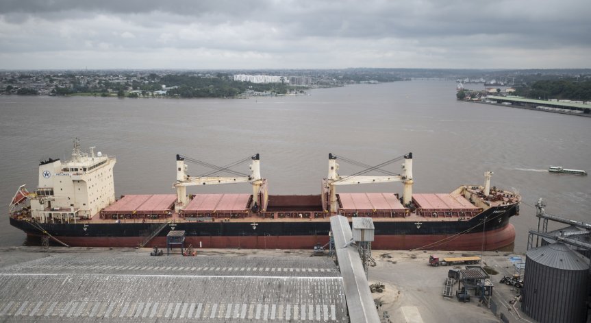 Турция задържа руски кораб със зърно от окупиран украински регион