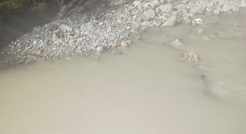 Руднични води замърсиха река Маданска заради скъсана дига