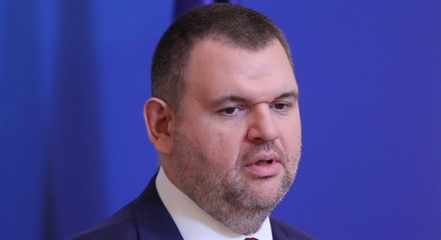 Делян Пеевски посочи и мотивите си.