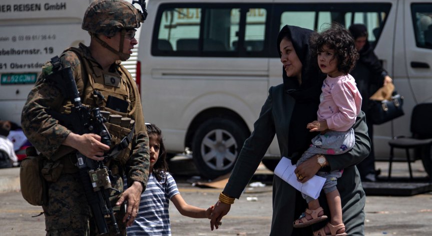 Бежанската вълна от Афганистан: Лайтмотив на задаващите се трети избори?