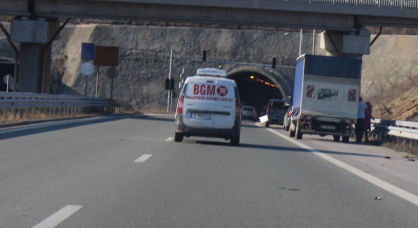 Шофьорите да спазват стриктно поставената пътна сигнализация.