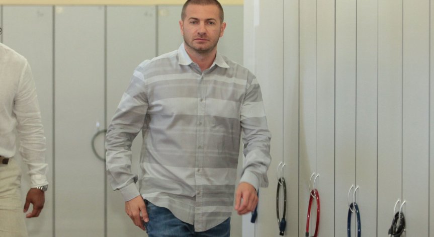 Пуснаха шефа на 