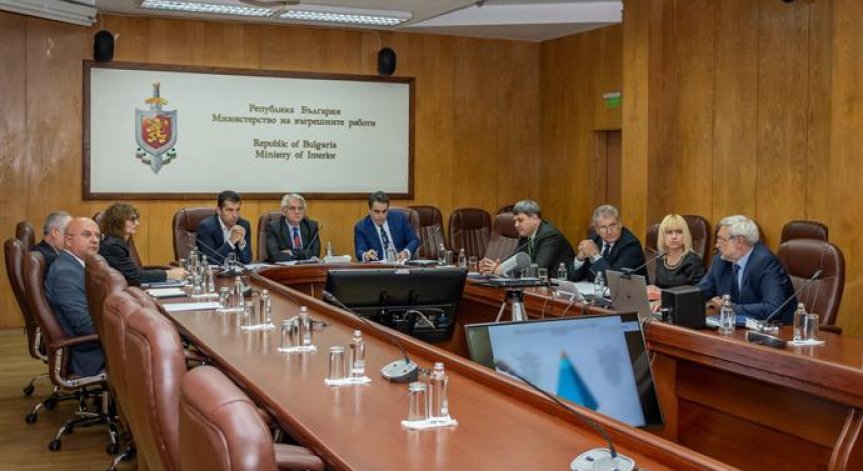 МВР представи реформата пред Петков и Василев. Рашков: Тя ще има функционален ефект 