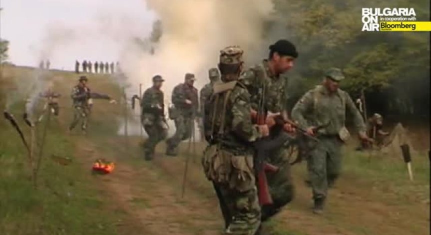 България не планира военни действия срещу други страни, заяви Плевнелиев