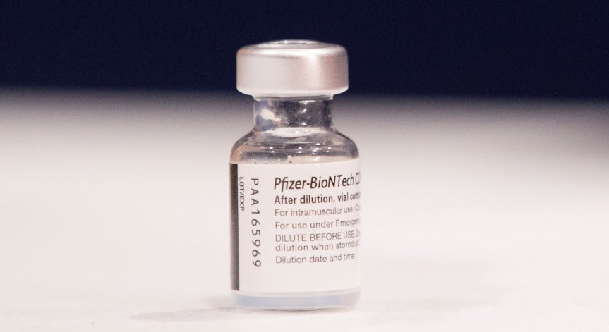 Има ли връзката между ваксината на 