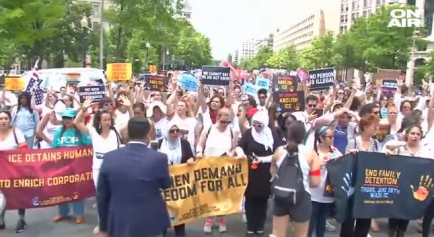 Задържаха близо 600 души, окупирали сграда на Сената във Вашингтон