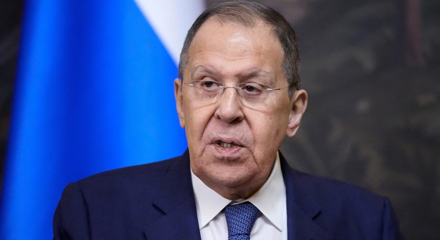 Русия не може да допусне зависимост от условни резервни части, каза Лавров.