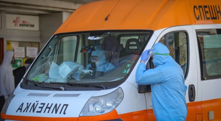 Мъж на 35 г., без придружаващи заболявания, е сред жертвите на Ковид-19