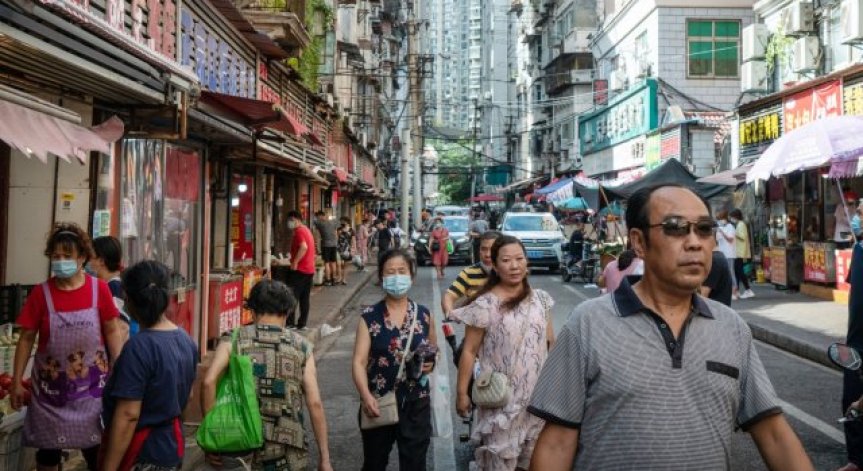 Коронавирус: Започва светкавично тестване на цялото население на Ухан