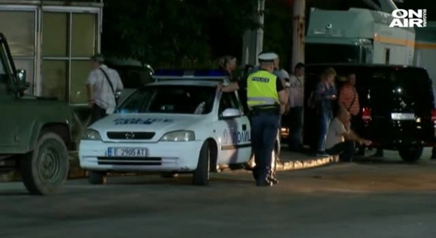 Осем от арестуваните митничари на 