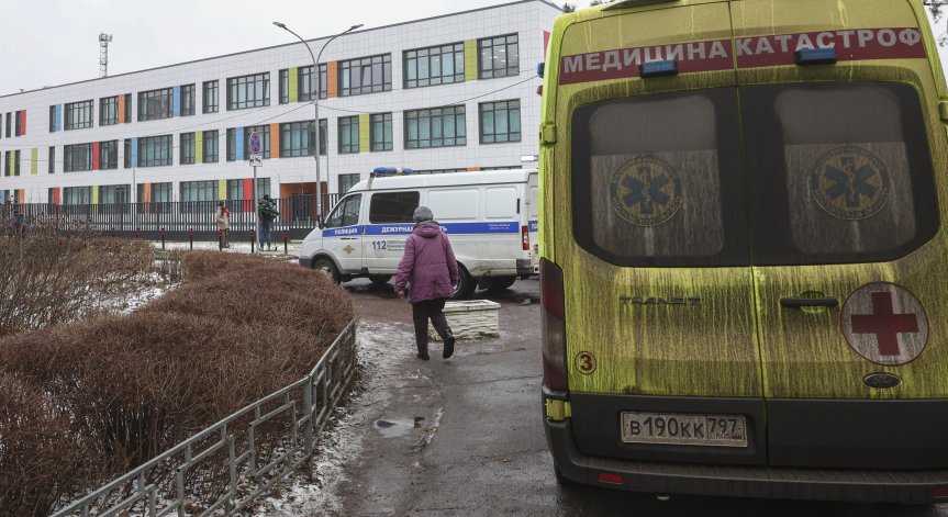 Двама души загинаха при взрив във военен обект в Русия