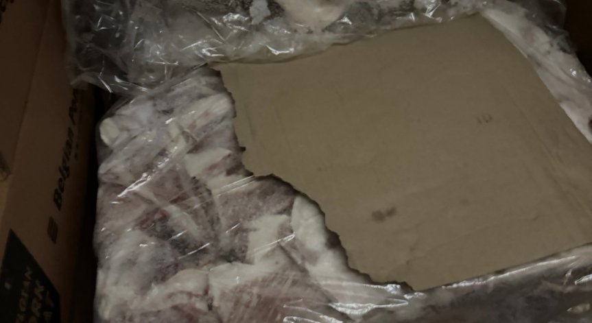 БАБХ унищожи 366 кг месо с изтекъл срок на годност и запечата част от склад в Луковит