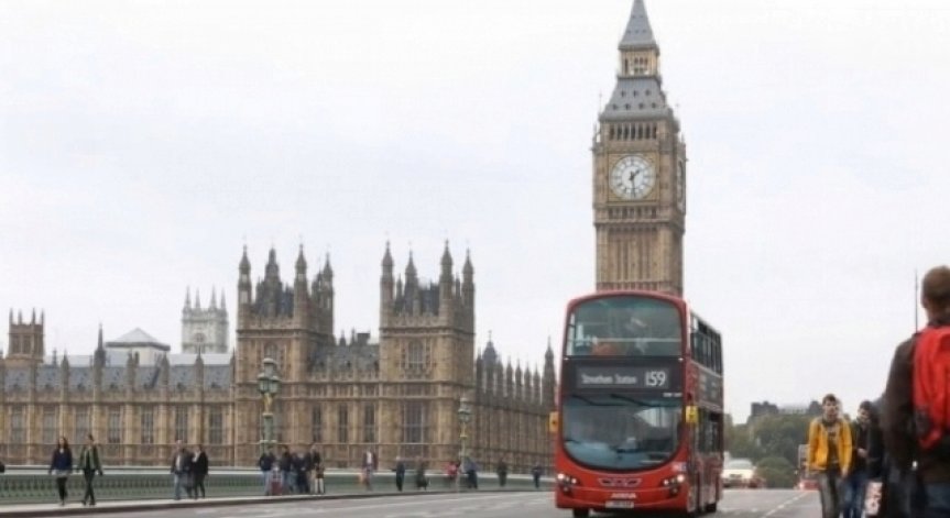 Двама задържани в Лондон по подозрения в тероризъм