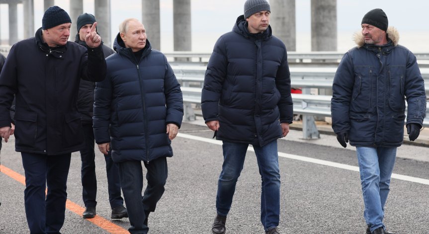 Русия: Отблъснахме атака на украински дронове срещу Крим