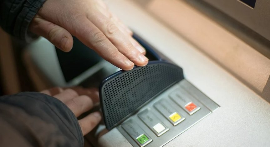 Работещите в чужбина българи изпратили близо 1 млрд. лв. по-малко у нас