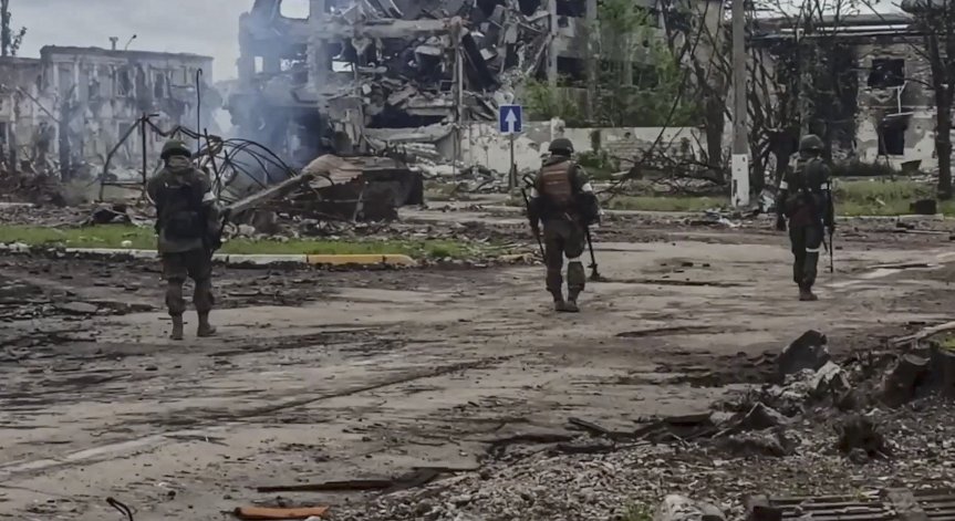 Семействата на евакуираните бойци от 