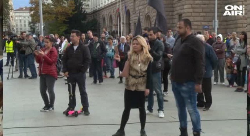 Ден пореден: Майките протестират и искат оставката на Симеонов