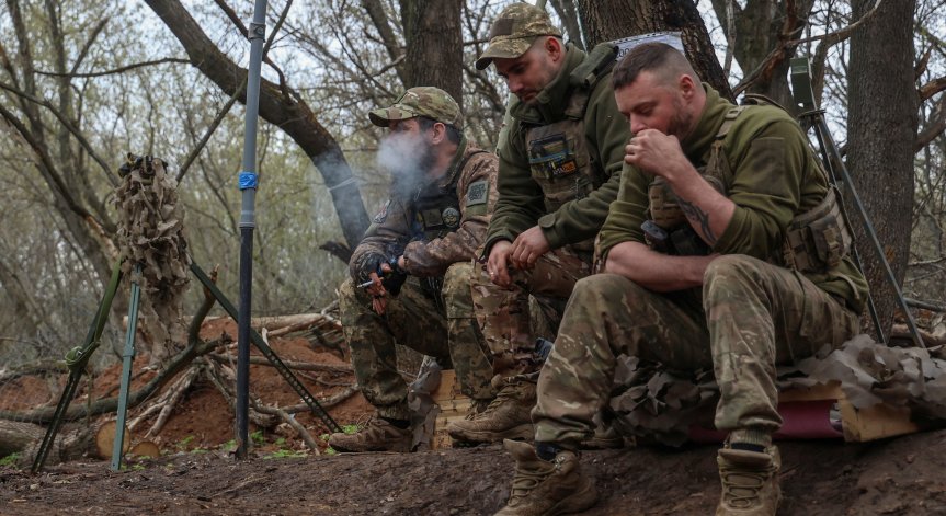 Украинците отстъпват в Курск.