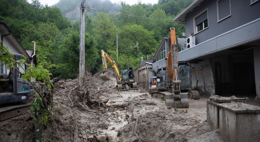 Консулството ни в Милано: Няма пострадали българи след наводненията в Емилия-Романя