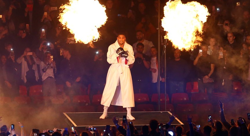 Еди Хърн посочи кога Уайлдър може да се бие с Джошуа