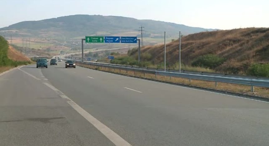 Петима министри днес са в Симитли заради АМ 