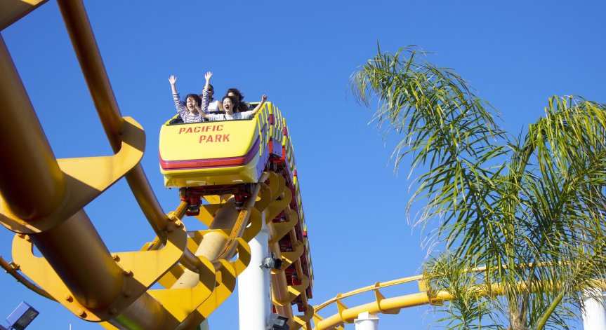 Загинал и ранени в увеселителен парк в Турция - влакче излезе от релсите