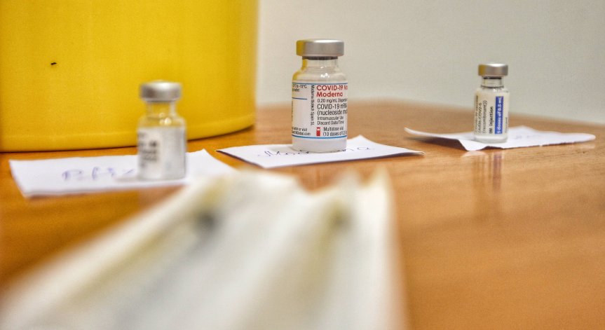 Отново над 2000 заразени, починали са 70 души с Ковид-19