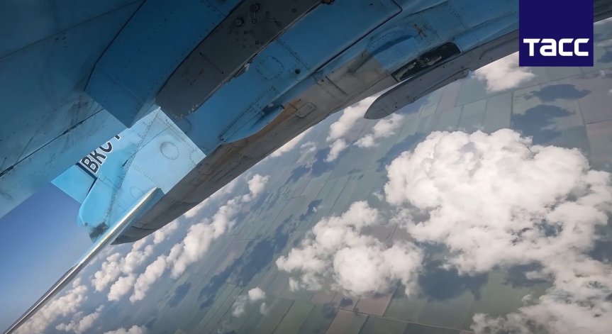 На кадрите се вижда взрив след атаката