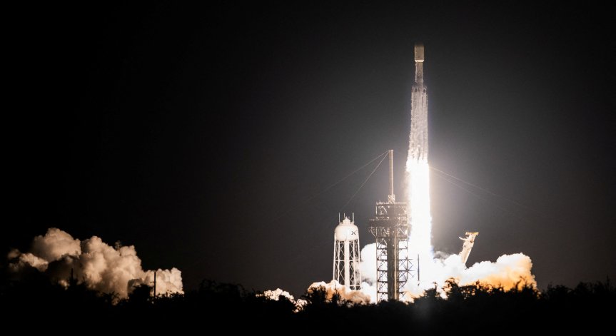 SpaceX постави рекорд: Капсулата 