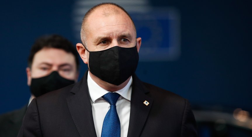 Радев в Брюксел: Пречупихме пандемията без локдаун, не сме заплаха за Европа