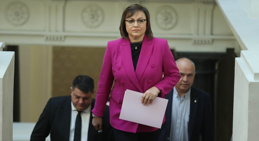 Нинова: Управляващото мнозинство е неграмотно, Радев преяде с власт