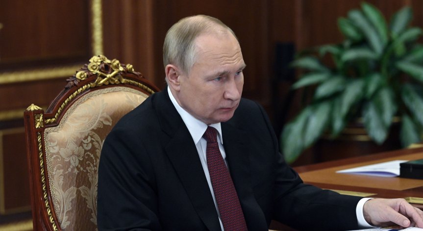 Путин демобилизира студенти от Донбас и Луганск, връща ги в университета